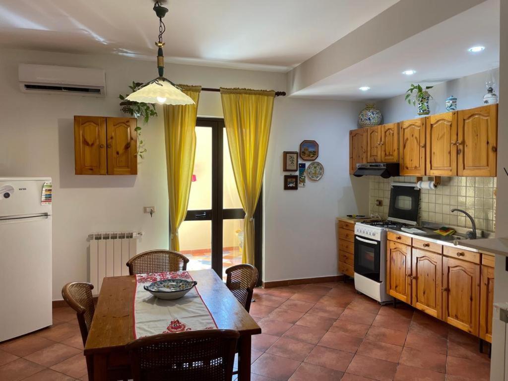 Апартаменты Casa Montalbano Порт-Эмпедокле Экстерьер фото